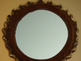 Jak naprawić odprysk na lustrze