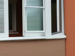 Jak naprawić okno balkonowe