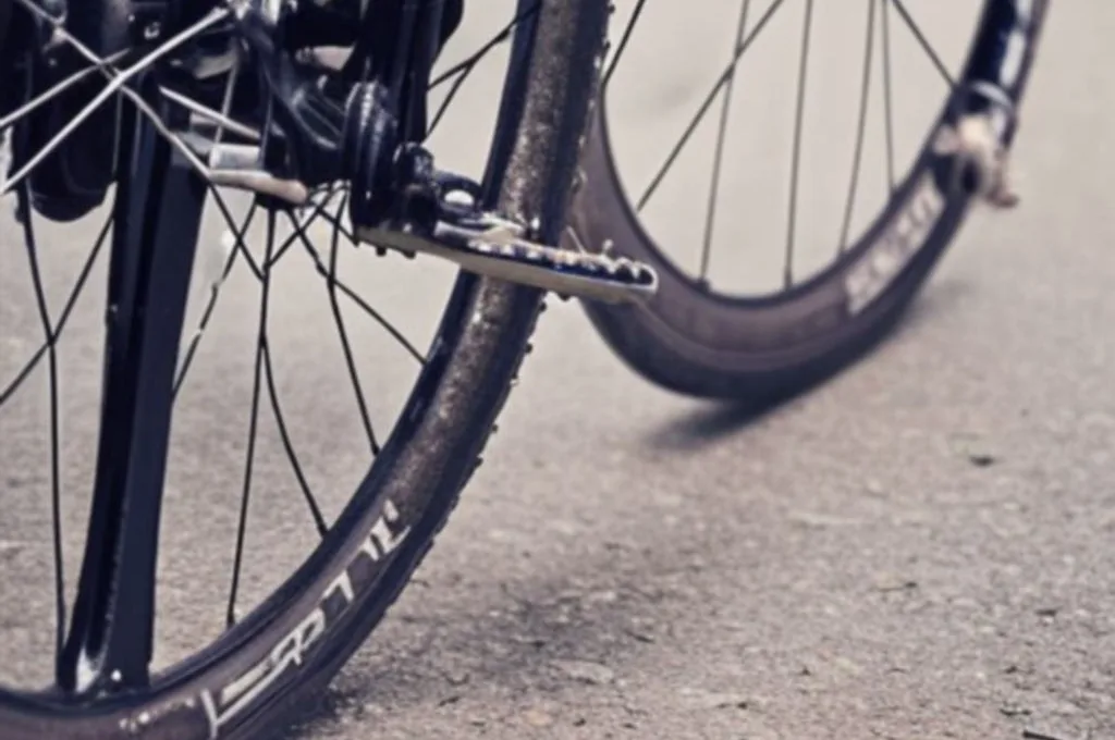 Jak naprawić przebite koło w rowerze