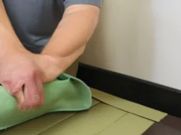 Jak naprawić rozciętą tapicerkę