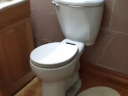 Jak naprawić rozdrabniacz WC