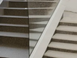 Jak naprawić schody z lastryko