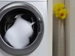 Jak pozbyć się brzydkiego zapachu z pralki
