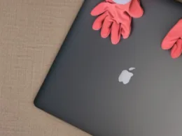 Jak wyczyścić laptopa z kurzu?