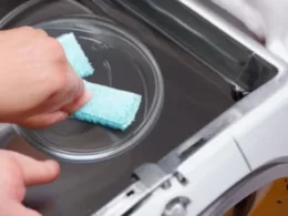 Jak wyczyścić pralkę tabletką do zmywarki?