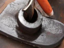 Jak wyczyścić przypalone żelazko