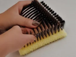 Jak wyczyścić szczotkę do włosów